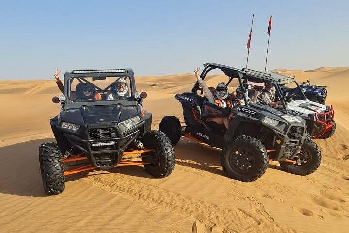 Excursion en buggy et sandboard dans le désert de Dubaï